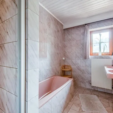 Modern Vacation With A View, Cleaning Included *